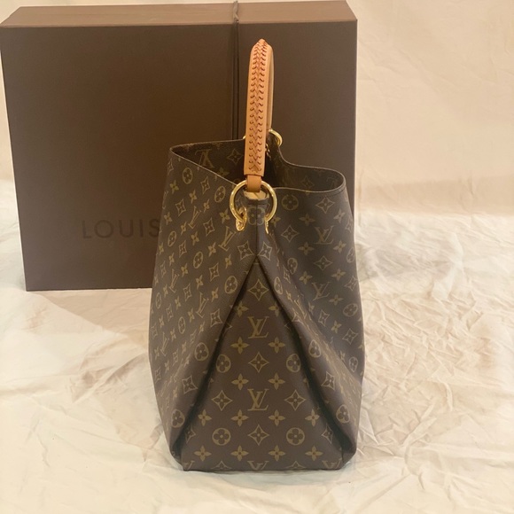 Louis Vuitton Artsy MM Tote - Picture 14 of 14